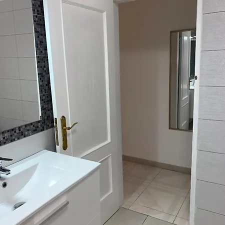 Luxury In Shared A Cristianos Playa Aire Conditioner Privada Stanza * Arona (Tenerife)