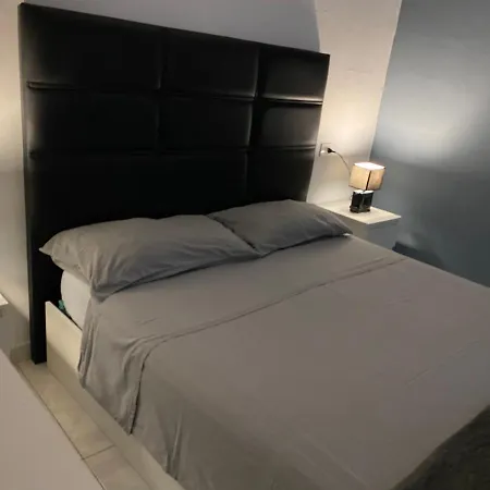 Ubytování v soukromí Luxury In Shared A Cristianos Playa Aire Conditioner Privada Stanza Arona (Tenerife)