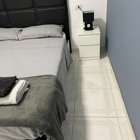 Ubytování v soukromí Luxury In Shared A Cristianos Playa Aire Conditioner Privada Stanza Arona (Tenerife)