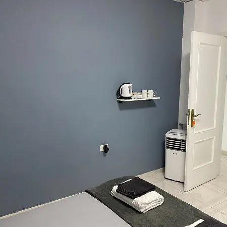 Luxury In Shared A Cristianos Playa Aire Conditioner Privada Stanza Ubytování v soukromí